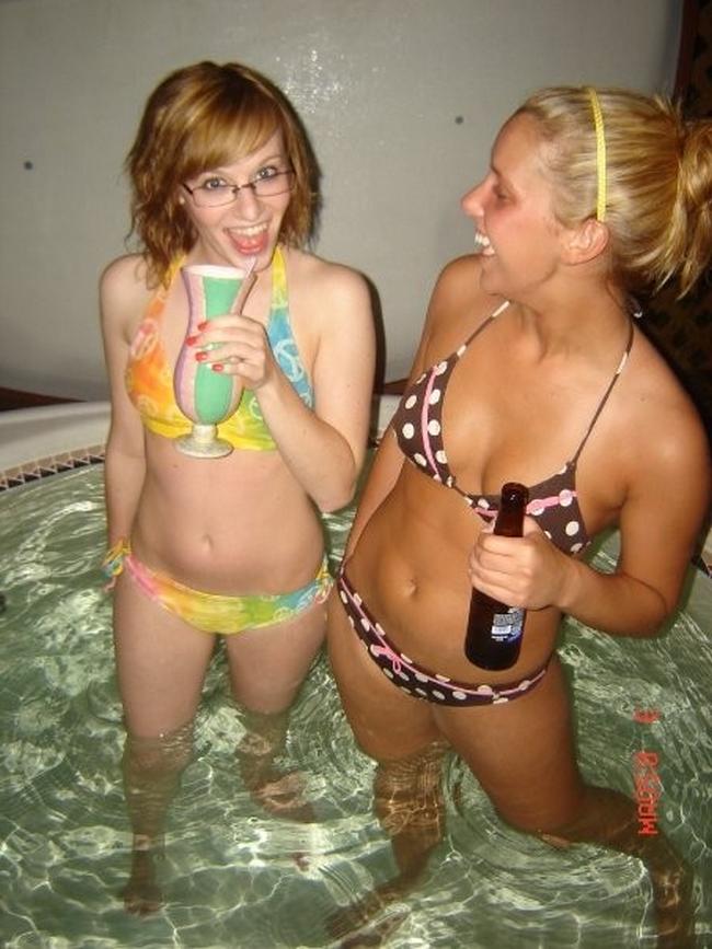 Пьяные русские шлюшки без комплексов любят трахаться 7 фото