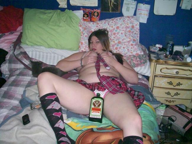 Пьяные русские шлюшки без комплексов любят трахаться 9 фото