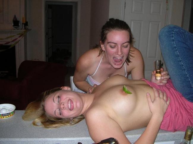 Грязные потрахушки с выпившими телами 15 фото