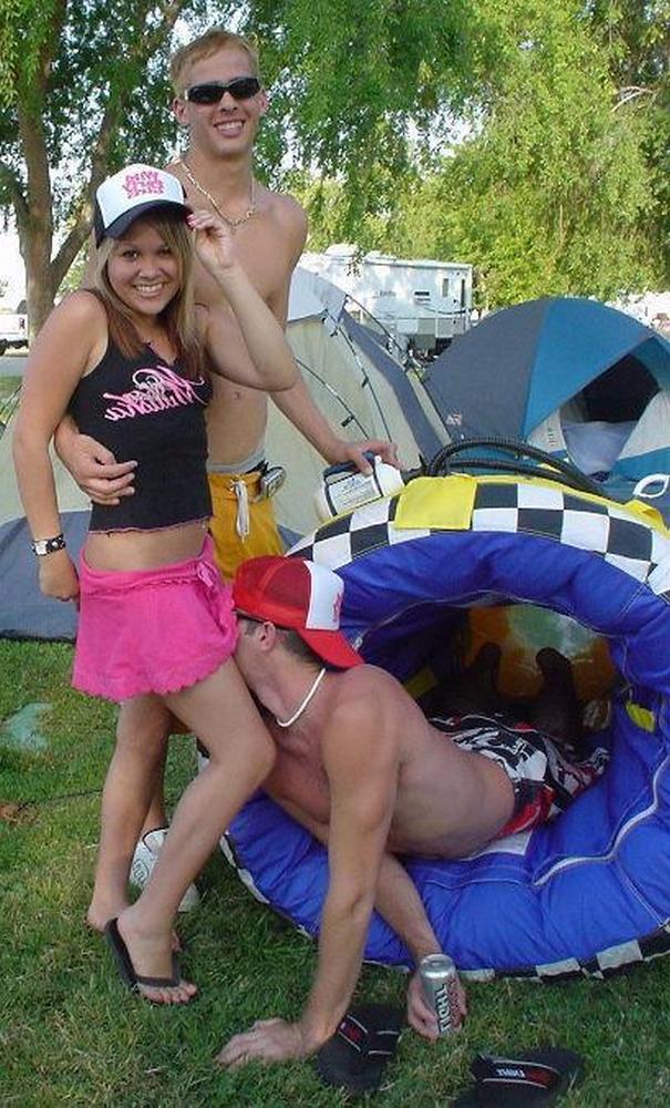 Пьяные девушки фото делают себе с удовольствием 10 фото