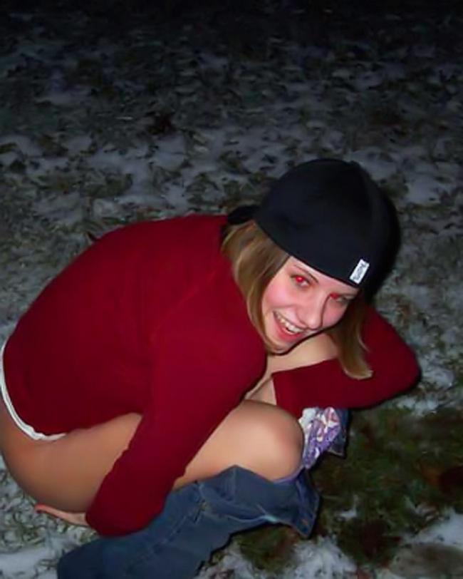 Голые вечеринки с мега возбужденными телками 11 фото