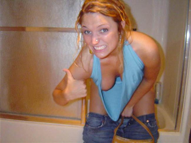 Голые вечеринки с пьяными сучками 10 фото