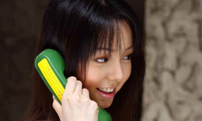 Волосатая японочка хочет впустить в себя большой член 7 фото