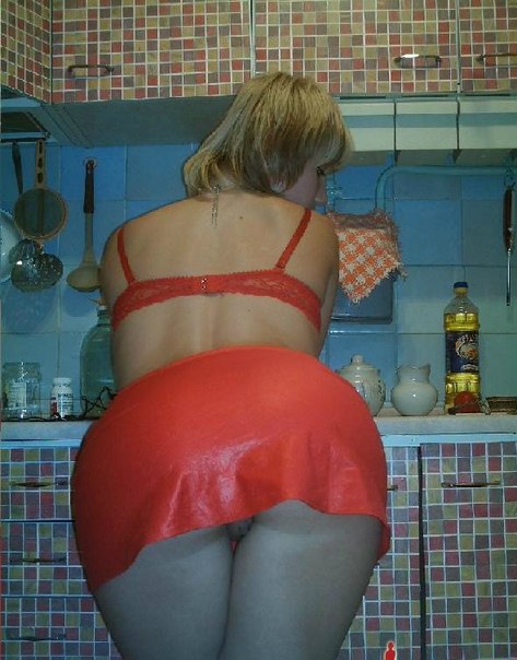 Замужние женщины показывают свои голые тела 2 фото