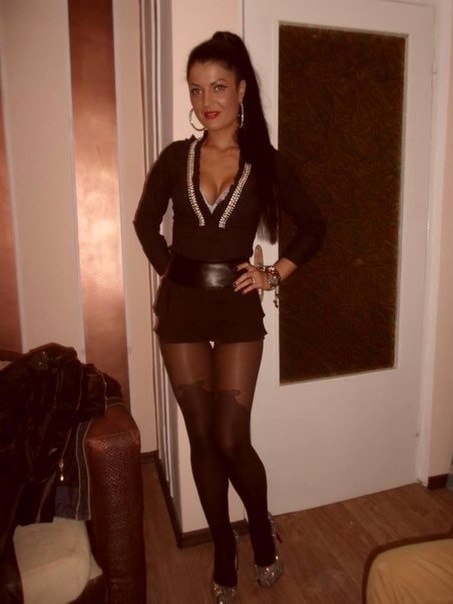 Смазливые шалавы очень хотят больших пенисов 15 фото