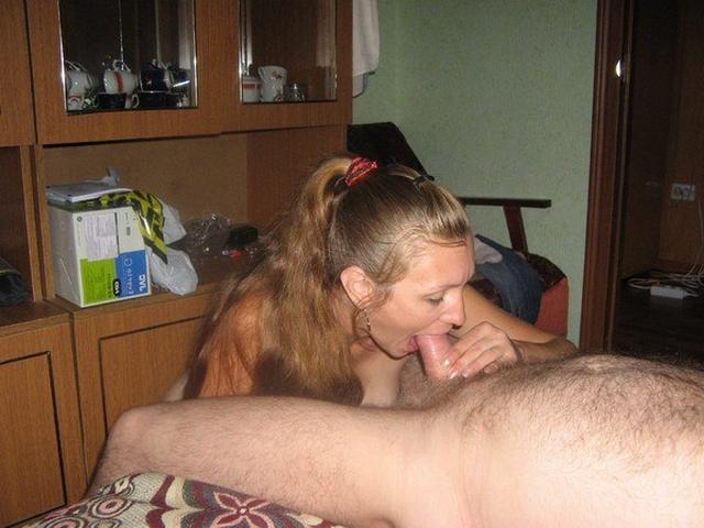 Стройная Алина хорошо отсасывает 17 фото