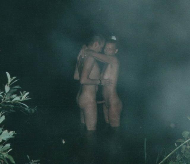 Девушки на отдыхе оголили тела 23 фото