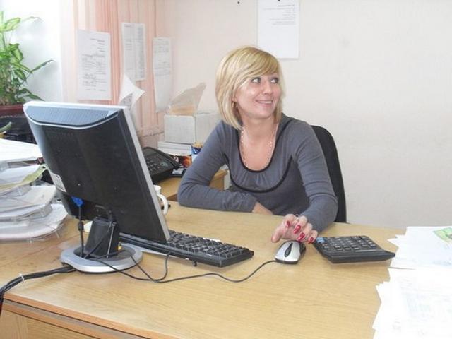 Тридцатилетняя Катя с маленькими сиськами 5 фото