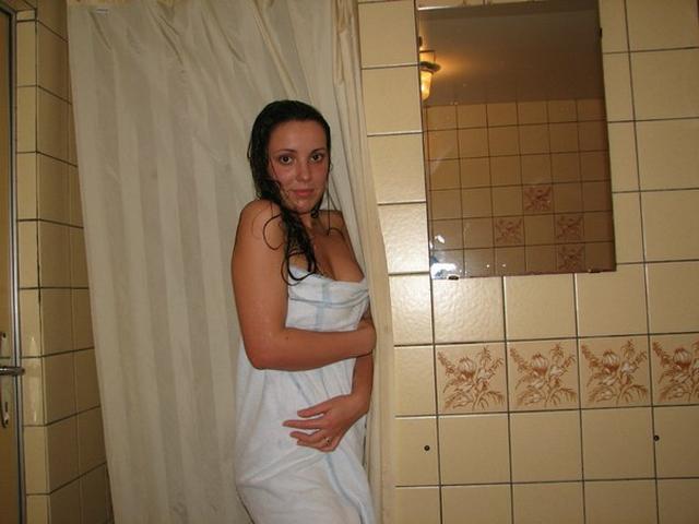 Красивая невеста показала стриптиз 15 фото