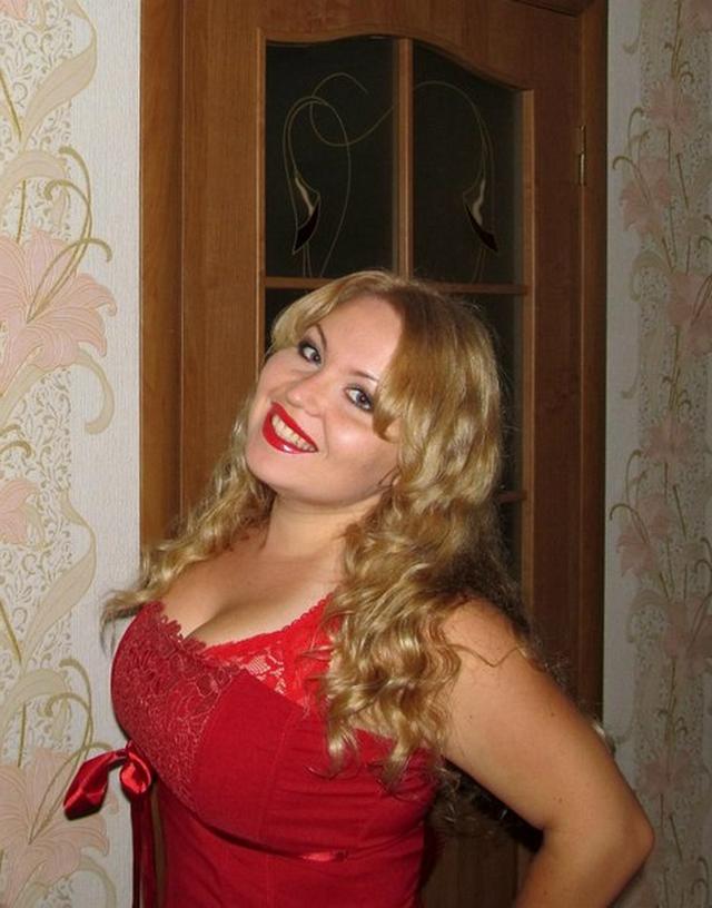 Роскошные домохозяйки открыто соблазняют 3 фото