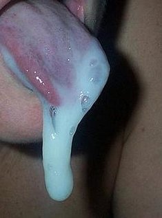 Сперма льется на мордахи красоток