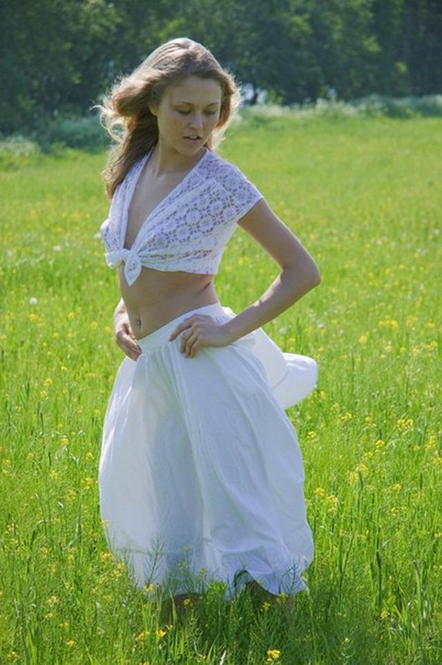 Нежная Екатерина с бритой пилоткой 2 фото