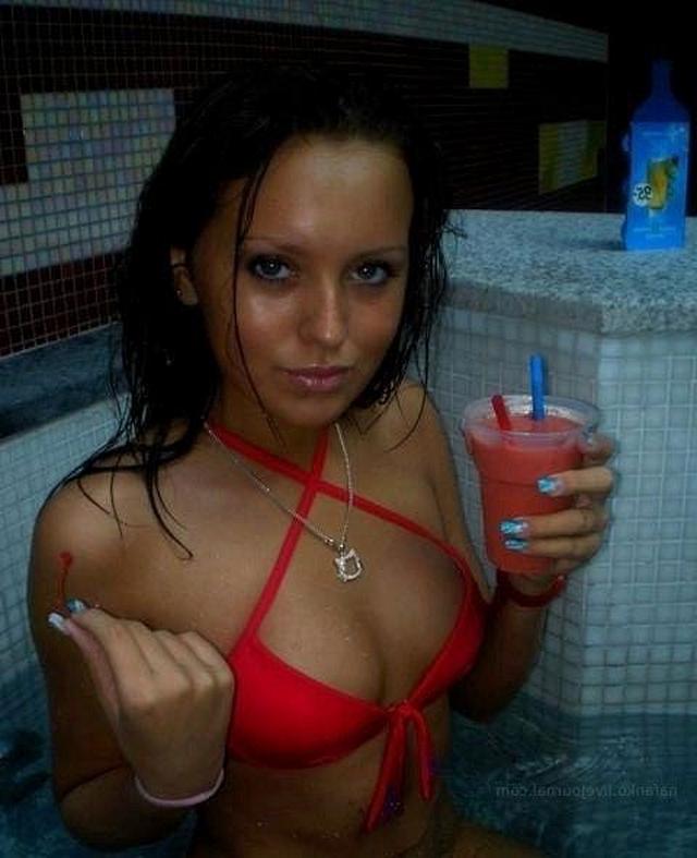 Молоденькие красотки со своими достоинствами 24 фото