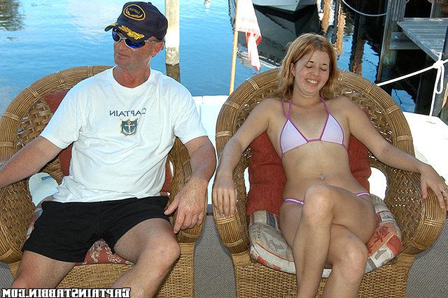 Оприходовал молодую рыжую давалку 5 фото