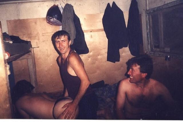 Телочки ловят кайф только от секса втроем 2 фото