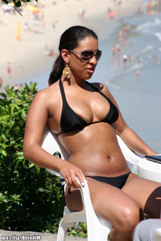 Трахает латинку во все дырки 4 фото