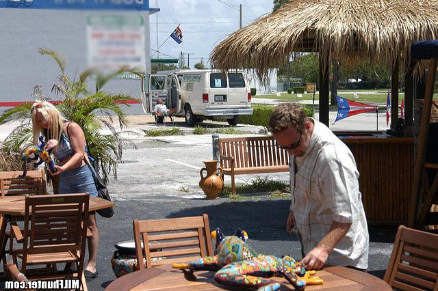 Блондинка разрешила оттрахать себя 2 фото