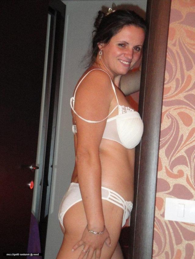 Милая дама с волосатой пилоткой 2 фото