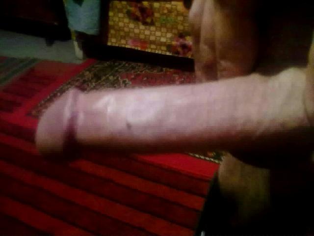 Мужики хвастают своими большими членами 7 фото