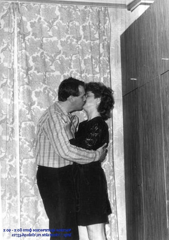 Советская парочка активно трахается 1 фото