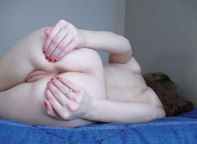 Загорелые задницы стройных девушек 28 фото