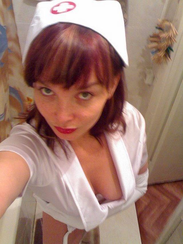 Стройные лапочки постепенно оголяются 28 фото