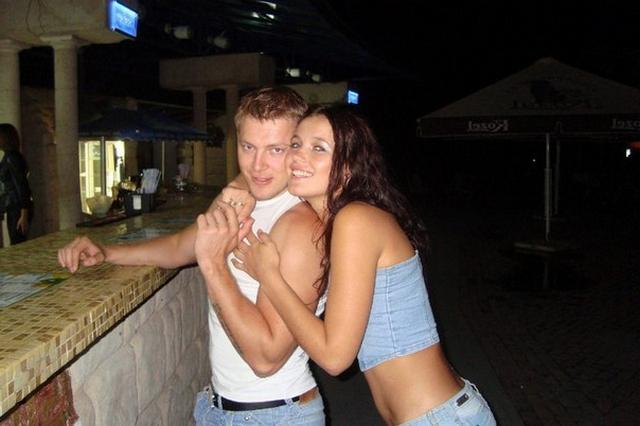 Влюбленная пара до и после свадьбы 6 фото