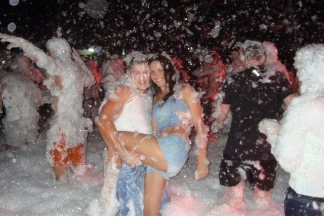 Влюбленная пара до и после свадьбы 8 фото