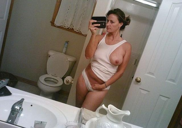 За сорок тетки выглядят неплохо 1 фото