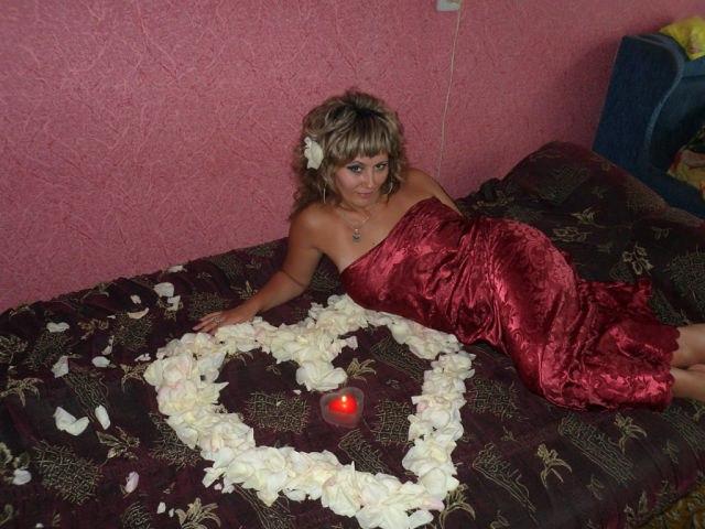 Опытные шалошовки раздеваются без проблем 3 фото