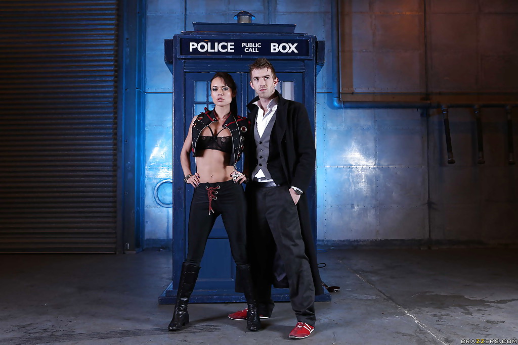 Секс пародия на сериал Доктор Кто 1 фото