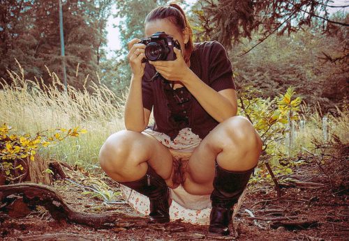 Бывшие светят сочными пилотками на улице 7 фото