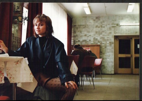 Разного возраста барышни хвастаются дойками и кисками 11 фото